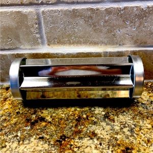 Pampered Chef bread tube.  Never used.